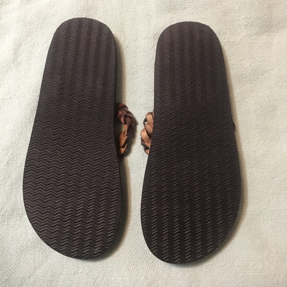 Old Navy men’s sandals